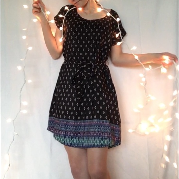 HIPPIE ROSE SHIFT DRESS WITH WAIST TIE - Picture 6 of 8